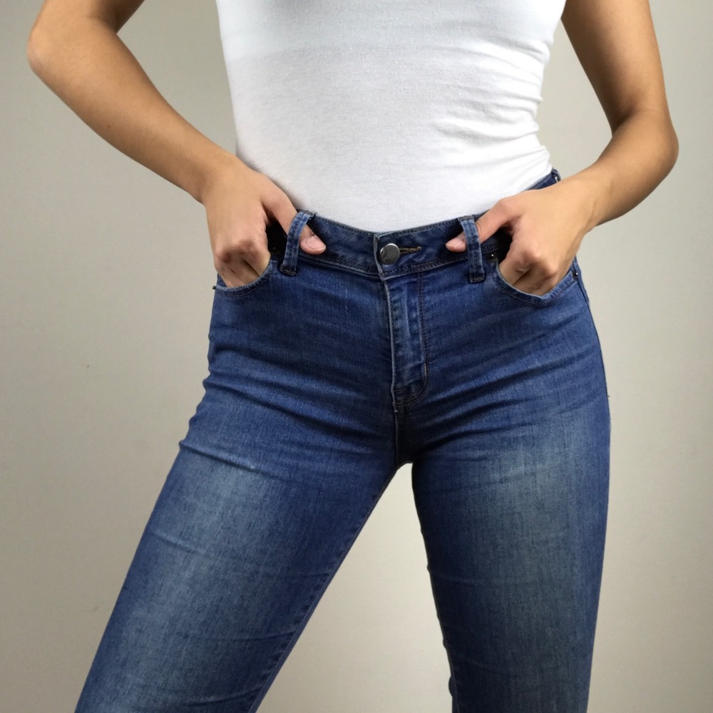 Blue jeans!! - Picture 4 of 8